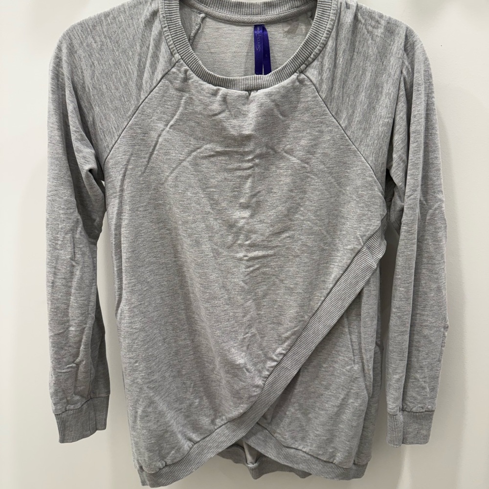 Seraphine Maternity and breasfeeding Gray Women's Top/ sweater size small